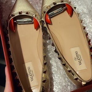 Authentic Valentino Garavani  GOLD Flats Studs